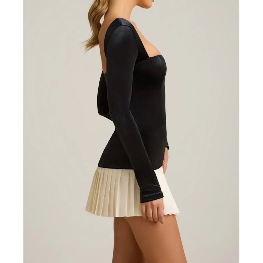 Oh Polly Black Velvet Square Neck Long Sleeve Pleated Mini Dress US 2 New - Picture 4 of 10